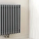 Какой цвет волос подходит для карих глаз?