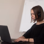 Лафет для перевезення техніки: як вибрати причіп-платформу в оренду